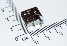 USB разъем с контактами на 90 градусов (мама, короткий корпус 14 мм)